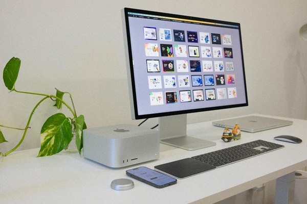 宜賓一摩托車大橋上撞到路邊人群，交警：傷者已送醫(yī)，事故處理完畢:金屬制品廠常平